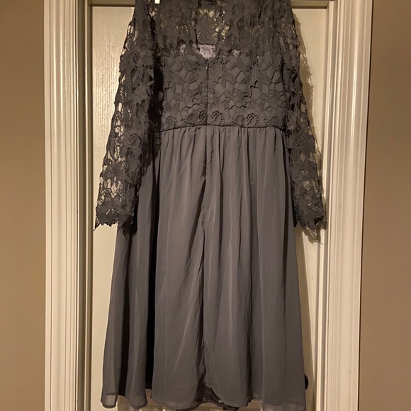 Chi Chi London Plus lace midi dress in charcoal gray from ASOS - Picture 5 of 10